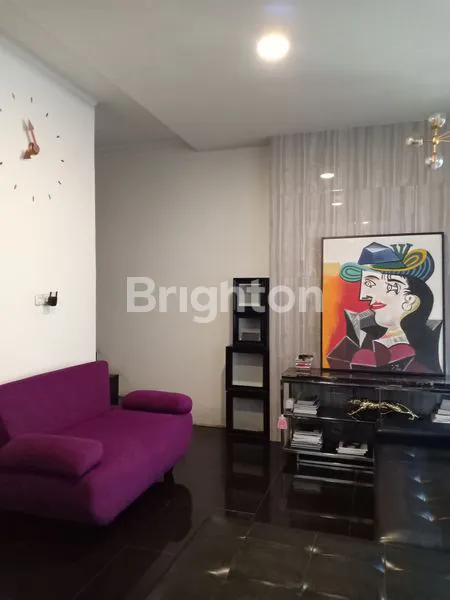 image RUMAH MEWAH , CANTIK , SIAP HUNI DI KEDOYA JAKARTA BARAT. BANGUNAN 2 LANTAI. TURUN HARGA DARI 9,2M JADI 8,8M (MASIH NEGO) (5)