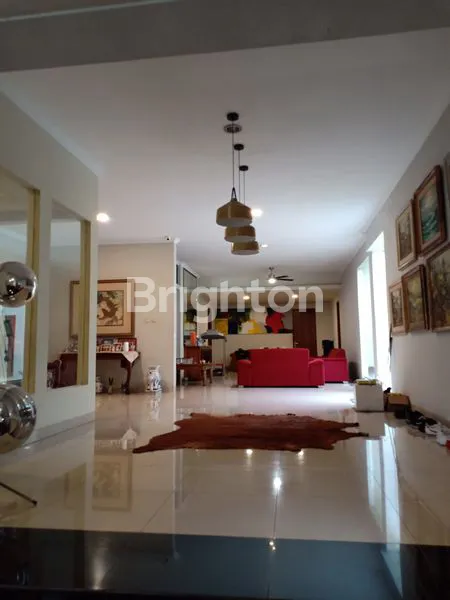 image RUMAH MEWAH , CANTIK , SIAP HUNI DI KEDOYA JAKARTA BARAT. BANGUNAN 2 LANTAI. TURUN HARGA DARI 9,2M JADI 8,8M (MASIH NEGO) (6)