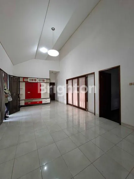 image RUMAH HOOK LT 199M², DEKAT TOL, 2 KAMAR (2)