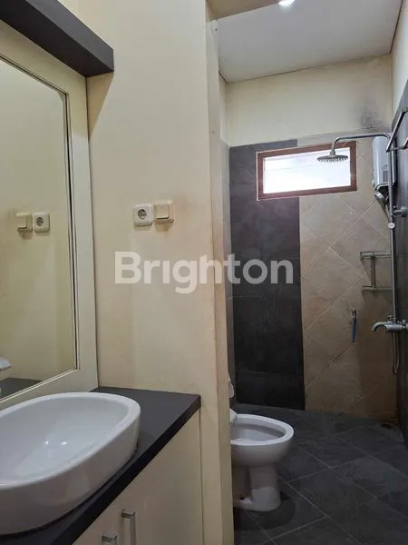 image RUMAH HOOK LT 199M², DEKAT TOL, 2 KAMAR (5)