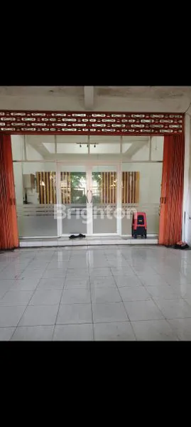 image DI SEWAKAN TOKO SIAP PAKAI  (2)