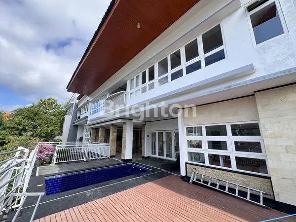 image RUMAH MEWAH KAWASAN ELIT DI SILIGITA NUSA DUA (1)