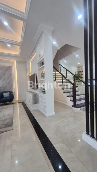 image DE SAMERA THE ICONIC LIVING TYPE 215 (6)