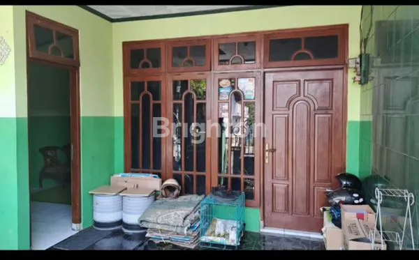 image RUMAH MADIUN 3 LANTAI HARGA NEGO (1)