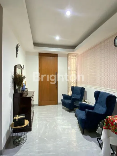 image RUMAH CLUSTER DI REMPOA TANGERANG SELATAN 2,3M NEGO SAMPAI JADI BONUS AC & KITCHEN SET MEWAH (8)