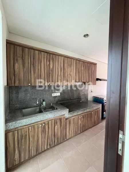 image JUAL/SEWA RUMAH 2LANTAI DENGAN PRIVATE POOL (8)