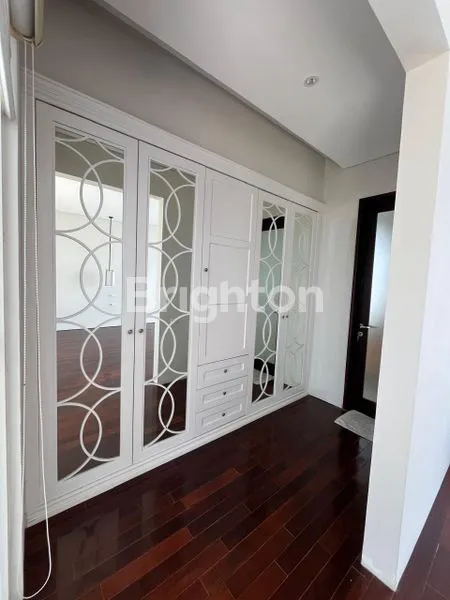 image JUAL/SEWA RUMAH 2LANTAI DENGAN PRIVATE POOL (5)