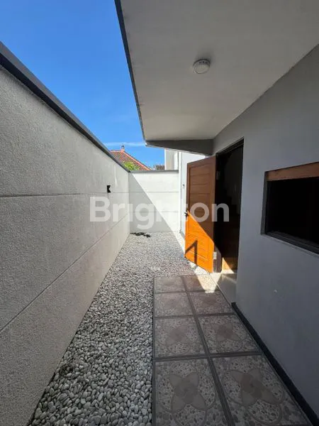 image RUMAH BEBAS BANJIR 2 LANTAI MODERN DI PADANGSAMBIAN DENPASAR BARAT BALI (8)