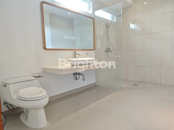 image 3 BEDROOM VILLA QUIET LOCATION IN PERERENAN NEAR CANGGU (7)