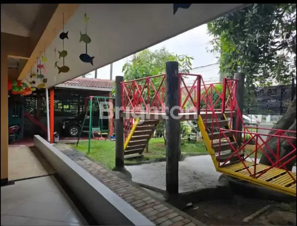 image RUMAH DI JALAN UTAMA KEMANG PRATAMA BEKASI (6)