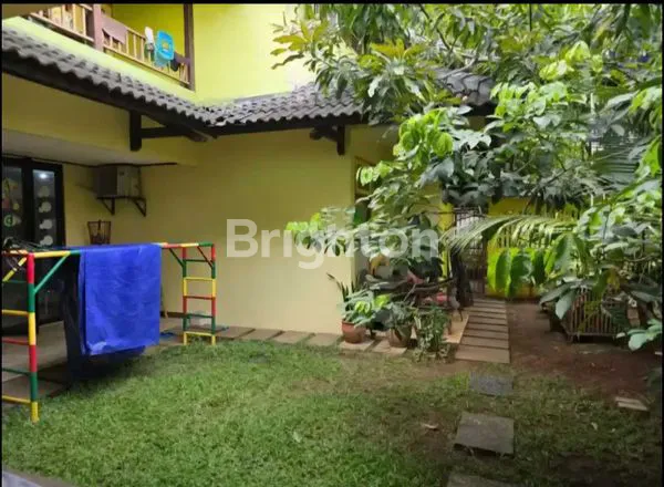 image RUMAH DI JALAN UTAMA KEMANG PRATAMA BEKASI (2)