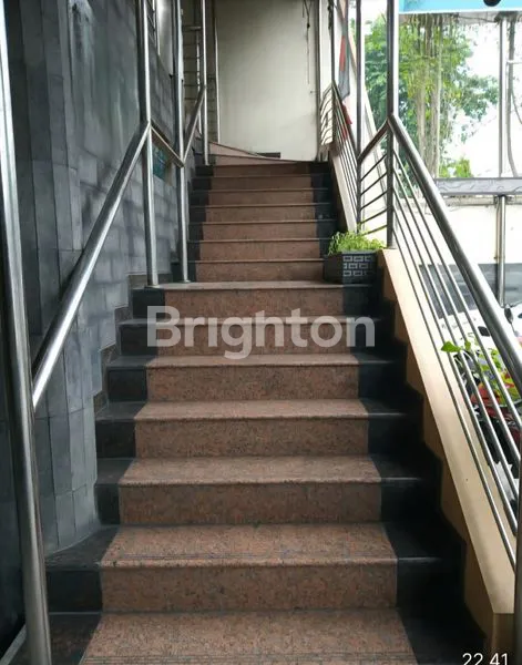 image JUAL BANGUNAN GEDUNG KANTOR NGAGEL JAYA SURABAYA PUSAT (2)