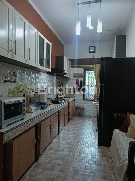 image JUAL KARAWACI RESIDENCE RUMAH MEWAH 2 1/2 LANTAI DEKAT SUMMARECON MALL SERPONG (8)