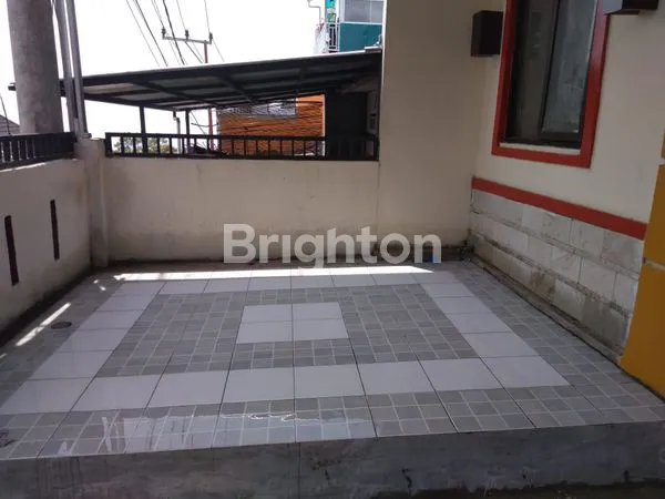 image RUMAH DIKETINGGIAN TIMUR BANDUNG (5)