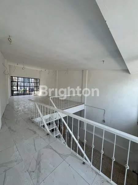 image KOMPLEK RUKO AKTIF 9 UNIT + TANAH BELAKANG 700M² DI JALAN ULUWATU II JIMBARAN! (2)