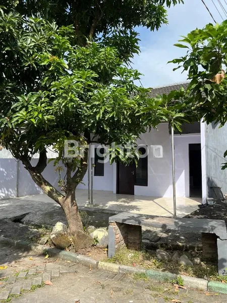 image RUMAH MURAH SIAP HUNI POSISI HOOK AREA SIDOARJO (2)