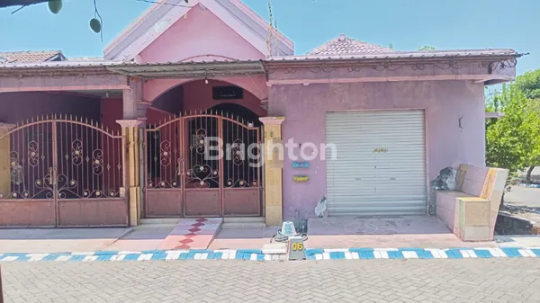 image RUMAH 1 LANTAI SIAP HUNI POSISI HOOK AKSES MUDAH DAN SANGAT STRATEGIS GRIYA PERMATA GEDANGAN SIDOARJO SELANGKAH KE SURABAYA (1)