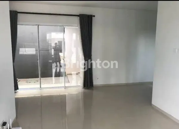 image RUMAH 4 KT EKSKLUSIF DI BINTARO SEKTOR 9 (3)