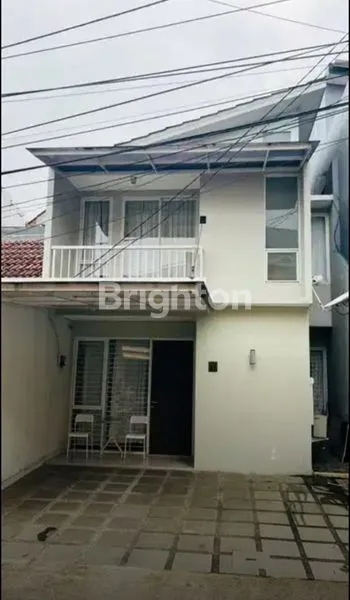 image RUMAH 2 LANTAI DEKAT PINTU TOLL DI GRAHA BINTARO (1)