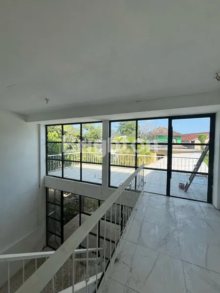 image RUKO 2 LANTAI + LAHAN 800M² DI JIMBARAN (4)