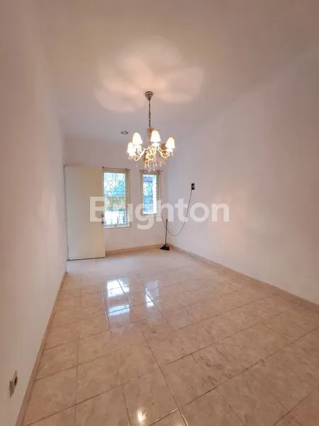 image DIJUAL RUMAH DI SERPONG PARK (3)