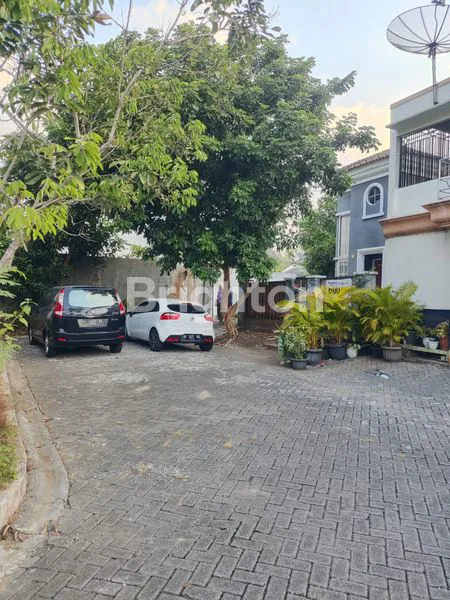 image RUMAH HOOK 147M² DI CLUSTER KAMPOENG HOLIWOOD (2)