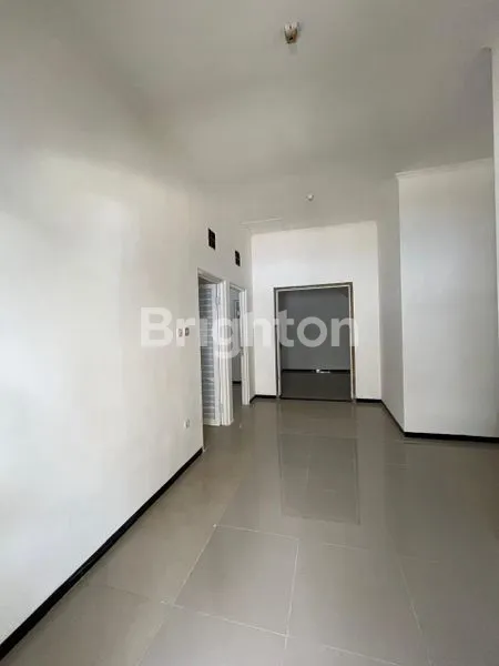 image RUMAH BARU BAGUS SIAP HUNI DI ARUMBA (4)