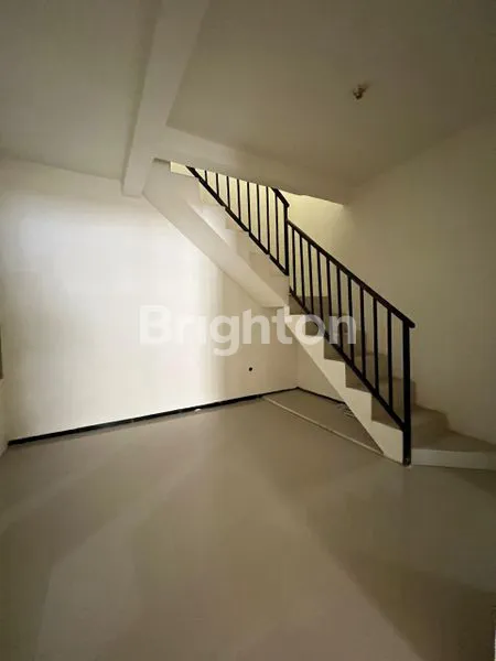 image RUMAH BARU BAGUS SIAP HUNI DI ARUMBA (3)