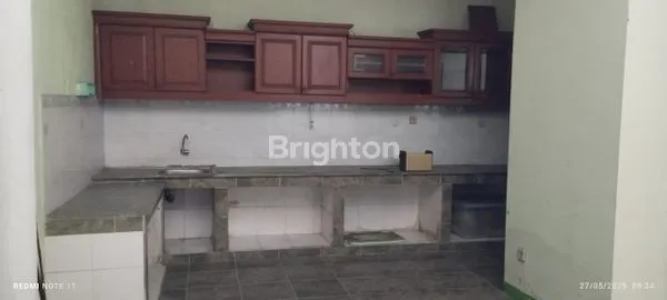 image RUMAH STRATEGIS DI KEMANG PRATAMA BEKASI (7)