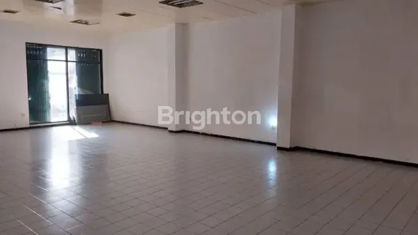 image 2 LT MURAH MUAT 15 MOBIL SURABAYA PUSAT. PANDEGILING,URIP SUMOHARJO,DR SEOTOMO SUTOMO,THAMRIN,SUPRATMAN,DIPONEGORO,KEDUNG DORO,ARJUNO,RAYA DARMO,BANYU URIP,KARTINI,DINOYO,SULAWESI,TEGALSARI,RAYA TUNJUNGAN PLAZA,TIDAR,KAYOON,BILITON,NGAGEL,GUBENG,SUDIRMAN (2)