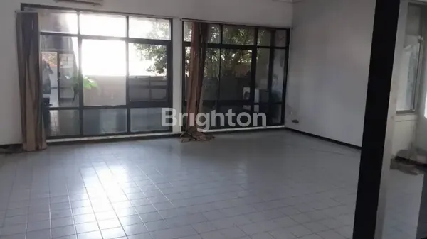 image 2 LT MURAH MUAT 15 MOBIL SURABAYA PUSAT. PANDEGILING,URIP SUMOHARJO,DR SEOTOMO SUTOMO,THAMRIN,SUPRATMAN,DIPONEGORO,KEDUNG DORO,ARJUNO,RAYA DARMO,BANYU URIP,KARTINI,DINOYO,SULAWESI,TEGALSARI,RAYA TUNJUNGAN PLAZA,TIDAR,KAYOON,BILITON,NGAGEL,GUBENG,SUDIRMAN (1)