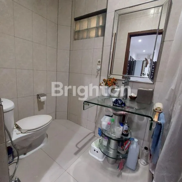 image DIJUAL BUB  RUMAH TINGGAL MEWAH LOKASI STRATEGIS, RESIK TERTATA RAPIH (7)