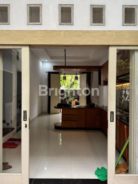 image RUMAH MODERN GAYA BALI DI DENPASAR – HARGA SPESIAL HANYA 2,9M (6)