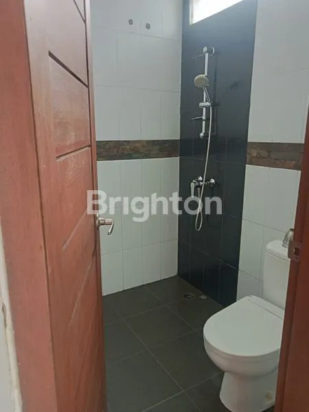 image RUMAH MODERN MINIMALIS DI KAWASAN ELITE RENON (8)