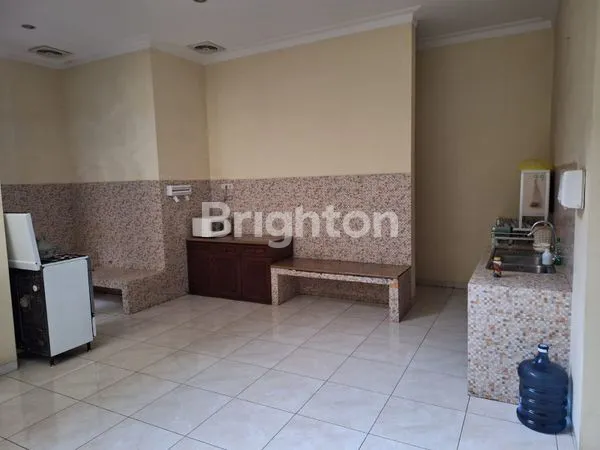 image RUMAH LUAS BISA UNTUK KOS DI DAERAH PULAU-PULAU KOTA MALANG (7)