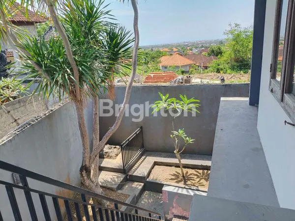 image RUMAH DI LINGKUNGAN YANG TENANG DI TAMAN GIRI (8)