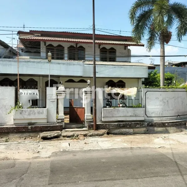 image RUMAH 2 LANTAI BERLOKASI DI TENGAH KOTA SURABAYA GUBENG (1)