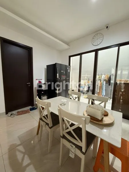 image RUMAH SIAP HUNI MOZIA BSD 4+1 KT FULL FURNISH (5)