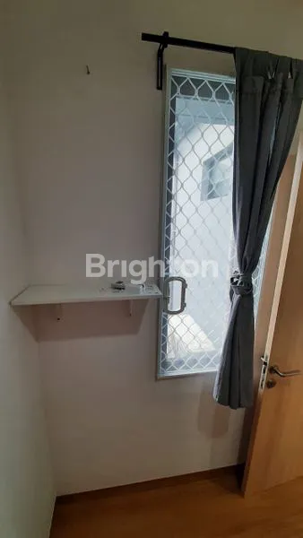 image DISEWAKAN RUMAH CENDANA VIEW LIPPO KARAWACI - TANGERANG (2)
