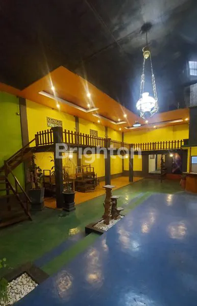 image GEDUNG RESTAURAN 2 LANTAI SIAP HUNI STRATEGIS PARE KEDIRI (5)