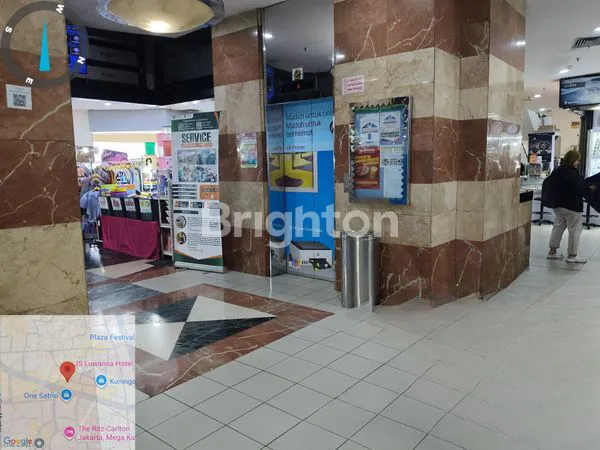 image KIOS DEPAN RESTO A&W MALL AMBASSADOR (3)