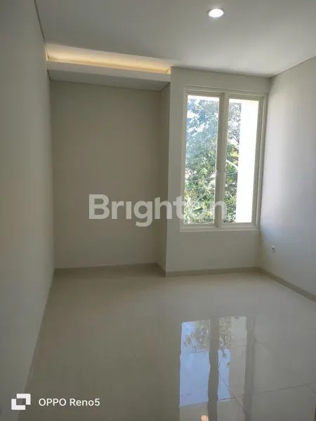 image RUMAH BARU GRESS GAYUNG KEBONSARI  (5)