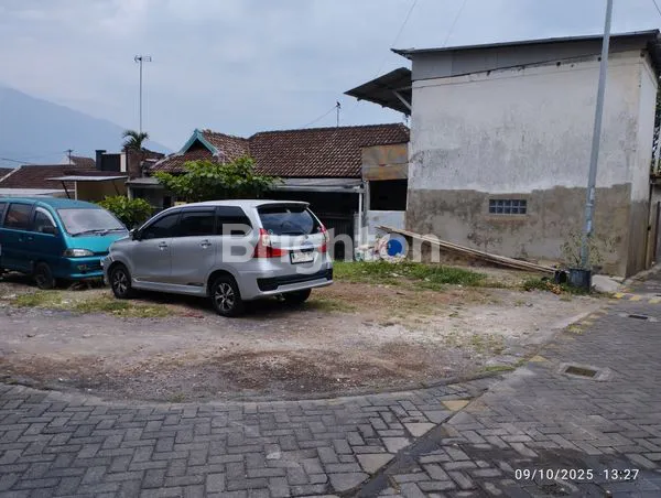 image HUNIAN NYAMAN 4 KT DEKAT ALUN-ALUN BATU (4)