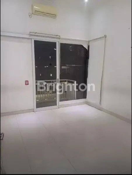 image RUMAH 2 LANTAI SUDAH RENOV SIAP HUNI SIDOSERMO DEKAT PLAZA MARINA (6)