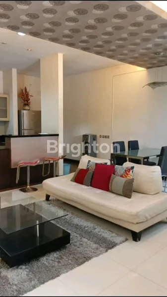 image RUMAH 2 LANTAI DI PURIMAS GUNUNG ANYAR SURABAYA (2)