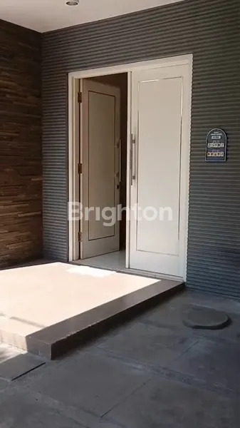 image RUMAH 2 LANTAI DI PURIMAS GUNUNG ANYAR SURABAYA (8)