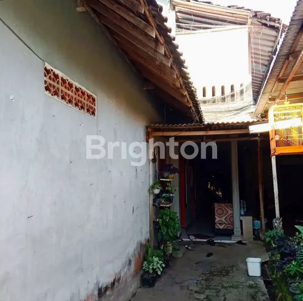 image RUMAH KOST 2 LANTAI 8 KAMAR TUREN (2)