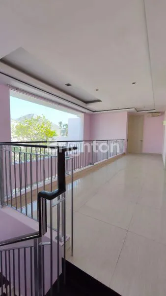 image RUNAH MEWAH 2 LANTAI TINGGAL MASUK CLUSTER ELITE PAKUWON CITY (7)