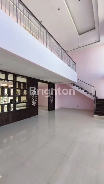 image RUNAH MEWAH 2 LANTAI TINGGAL MASUK CLUSTER ELITE PAKUWON CITY (5)