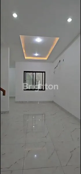 image RUMAH BRAND NEW  4 LANTAI  DI KELAPAGADING JAKARTA UTARA (2)